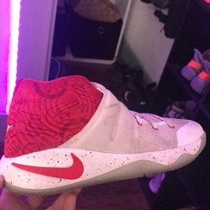 Kyrie 2s